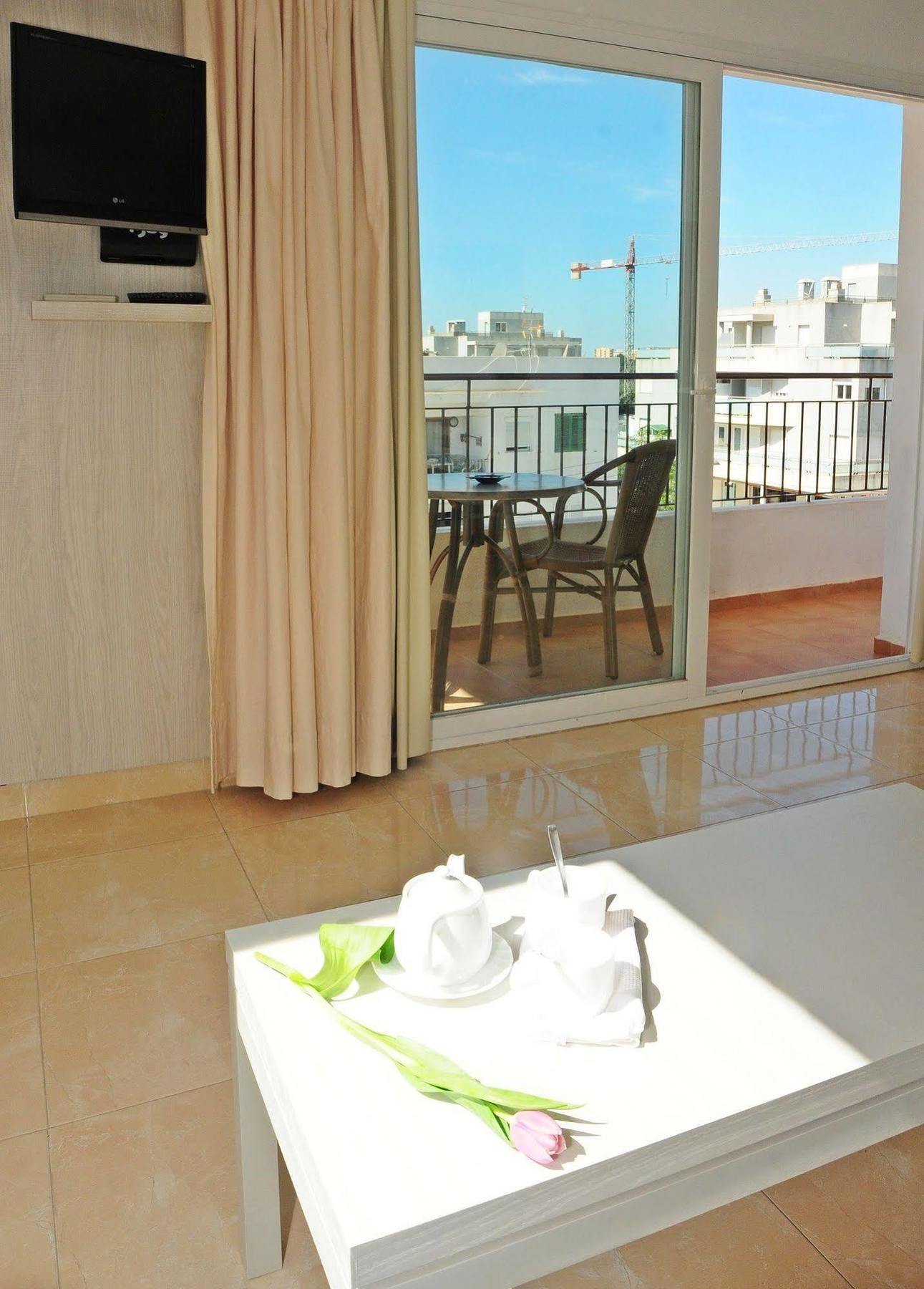 Apartamentos Avenida - Mc Apartamentos Ibiza Cidade de Ibiza Exterior foto