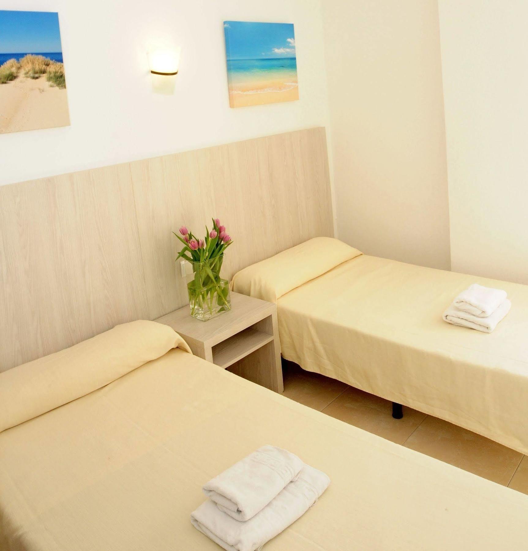 Apartamentos Avenida - Mc Apartamentos Ibiza Cidade de Ibiza Exterior foto