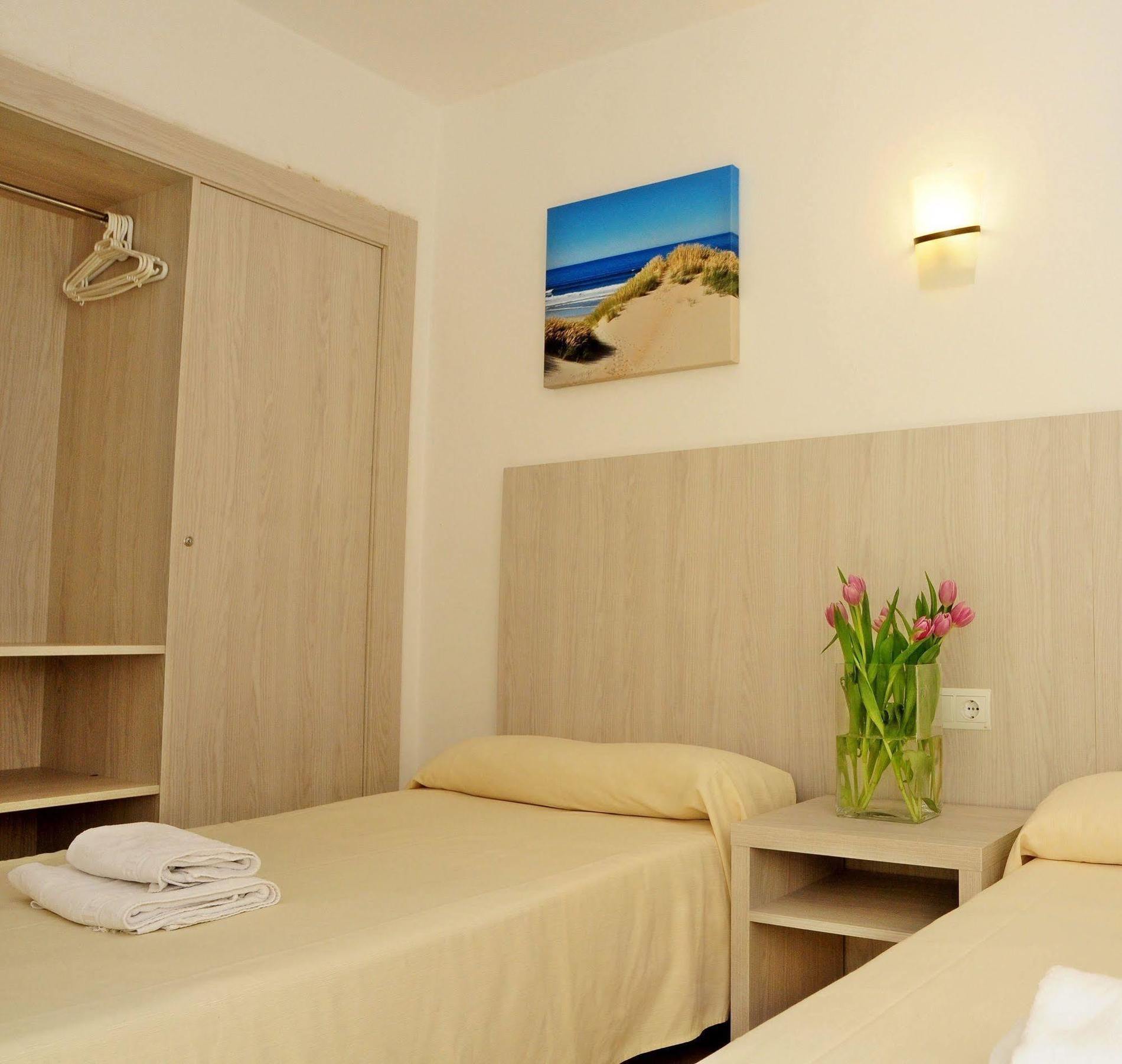 Apartamentos Avenida - Mc Apartamentos Ibiza Cidade de Ibiza Exterior foto