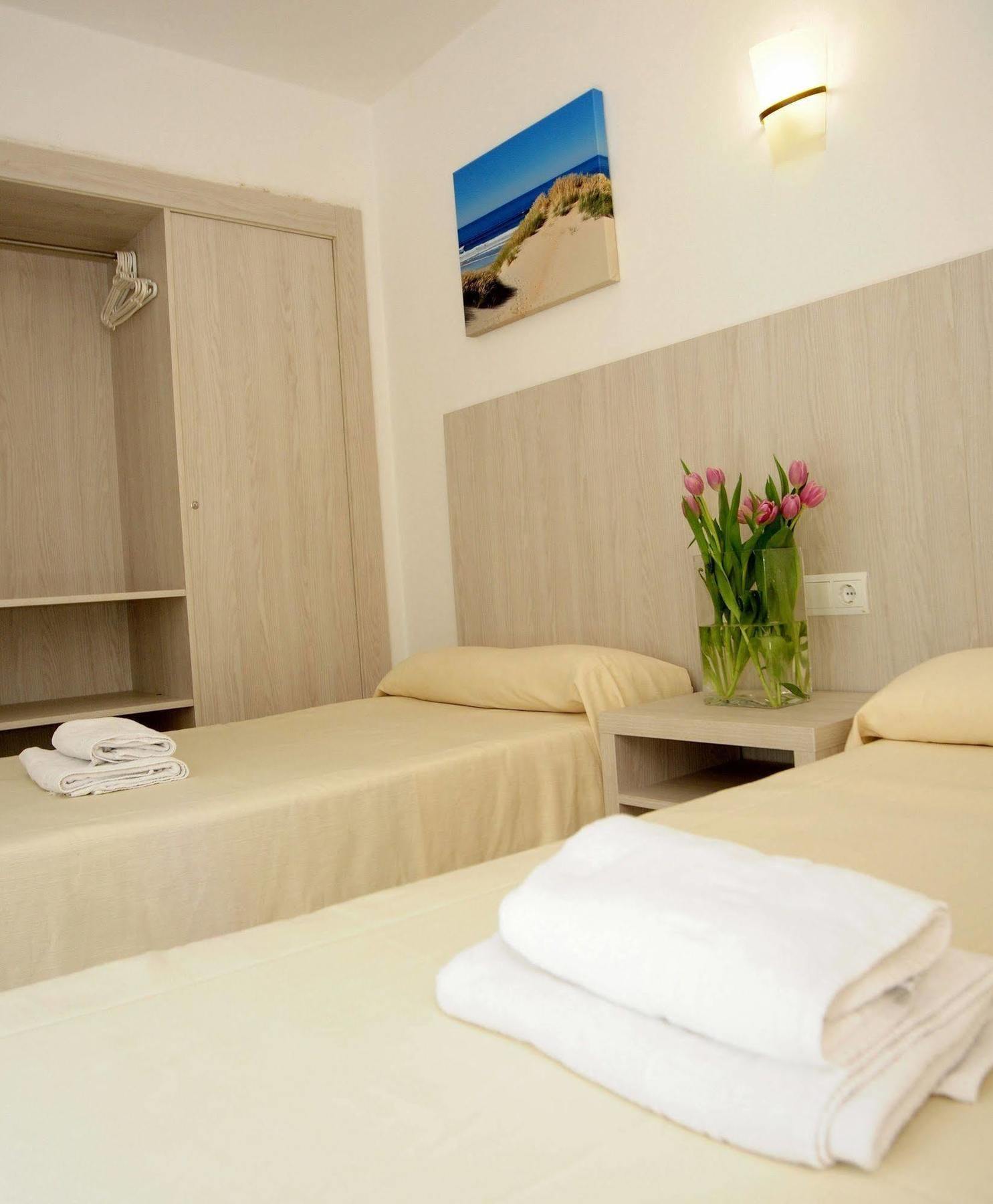 Apartamentos Avenida - Mc Apartamentos Ibiza Cidade de Ibiza Exterior foto