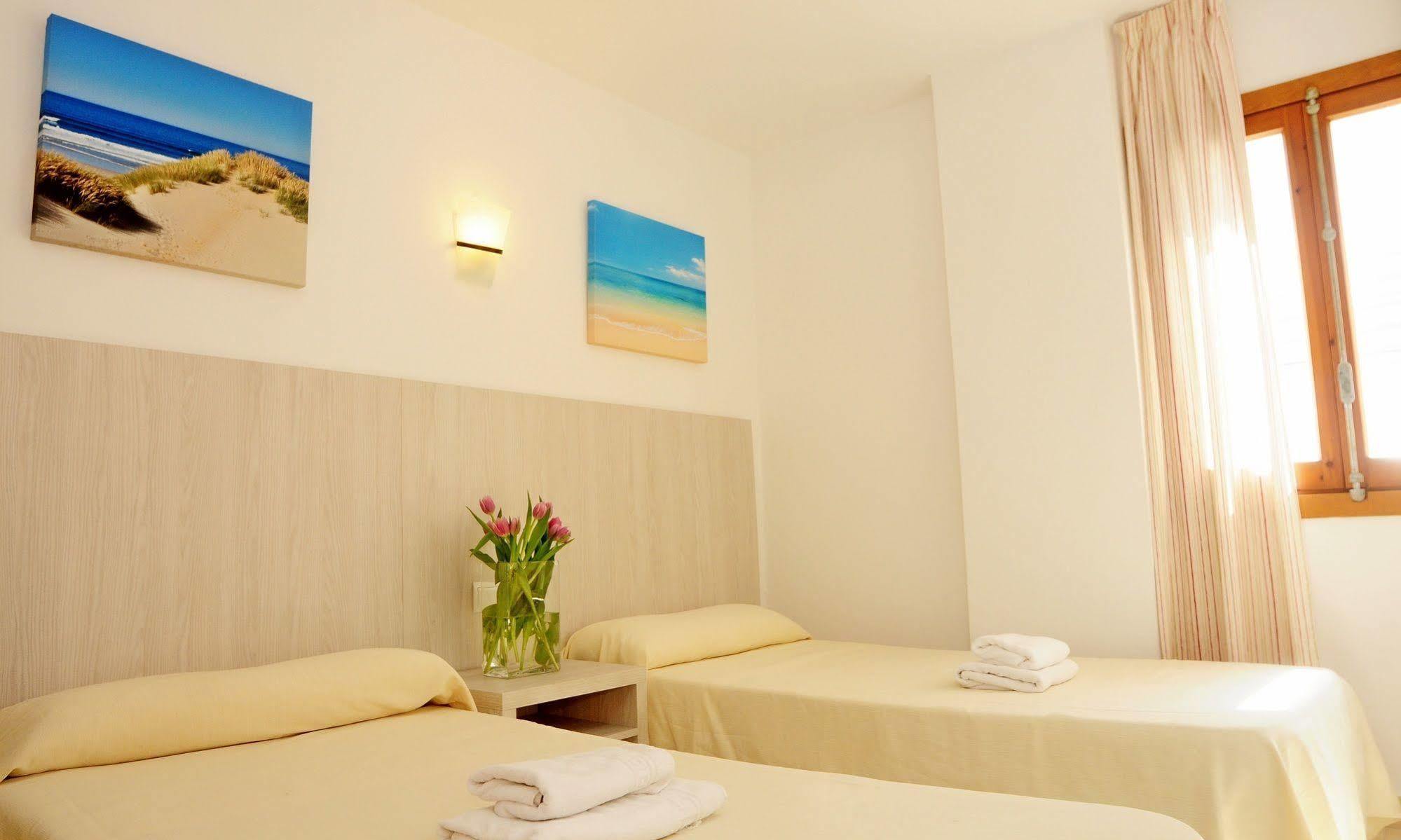 Apartamentos Avenida - Mc Apartamentos Ibiza Cidade de Ibiza Exterior foto